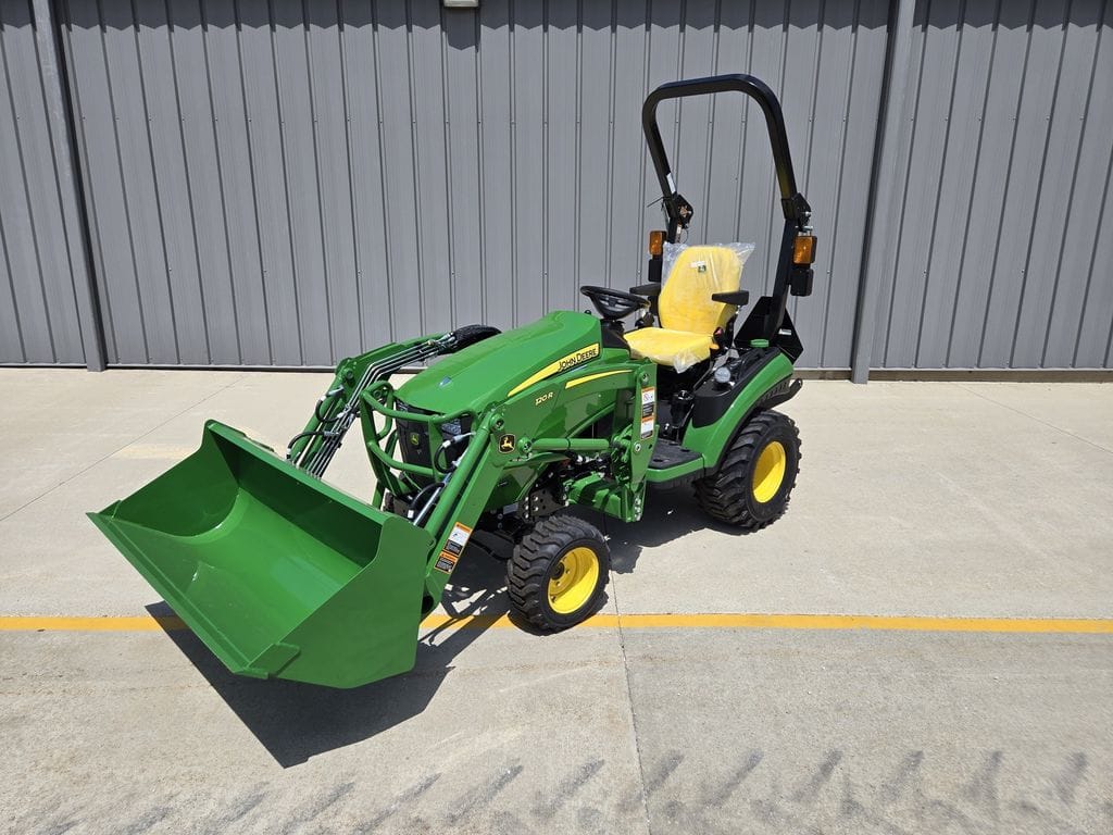 2026 John Deere 1025R Equipment Image0