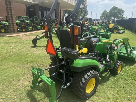 Image of John Deere 1025R equipment image 2