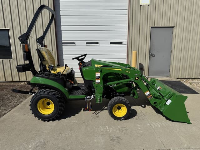Image of John Deere 1025R equipment image 1