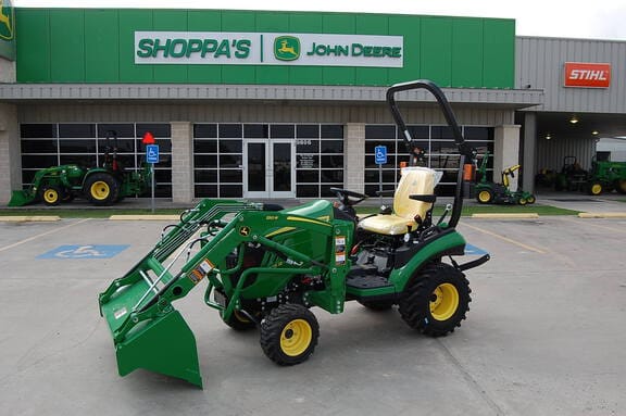 2026 John Deere 1025R Equipment Image0
