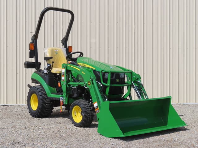 Image of John Deere 1025R equipment image 3