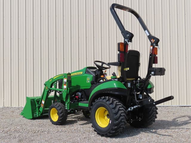 Image of John Deere 1025R equipment image 1