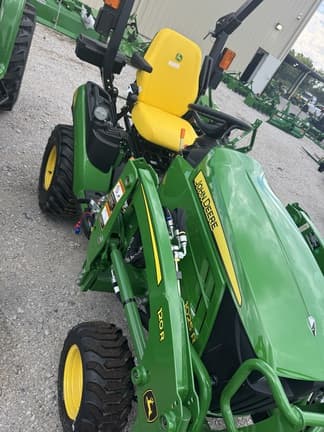 Image of John Deere 1025R equipment image 4