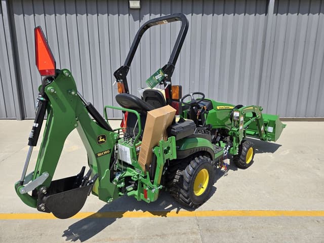 Image of John Deere 1025R equipment image 2