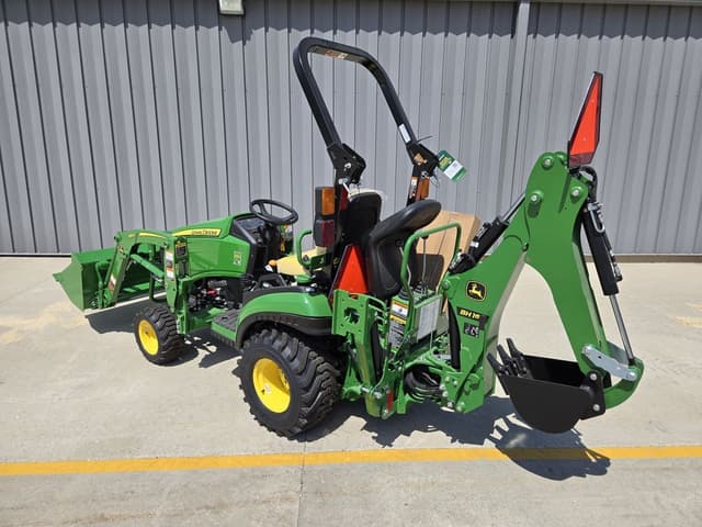 Image of John Deere 1025R equipment image 3