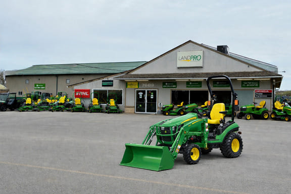 2026 John Deere 1025R Equipment Image0
