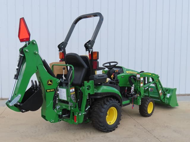 Image of John Deere 1025R equipment image 2