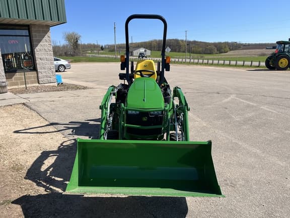 Image of John Deere 1025R equipment image 2