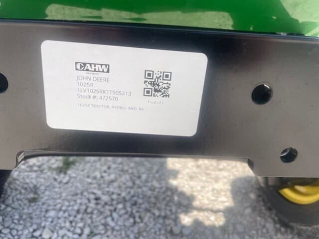 Image of John Deere 1025R equipment image 4