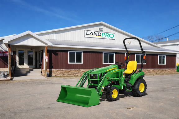 2026 John Deere 1025R Equipment Image0