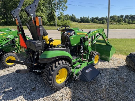 Image of John Deere 1025R equipment image 2