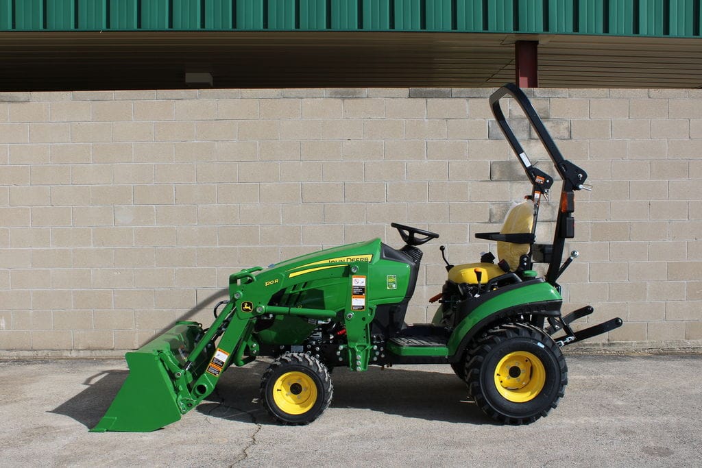 2026 John Deere 1025R Equipment Image0