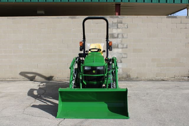 Image of John Deere 1025R equipment image 1
