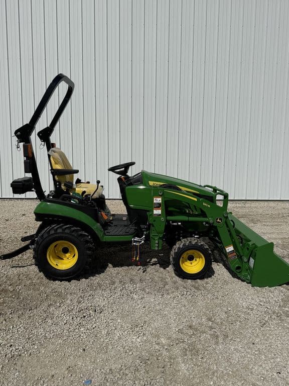 Image of John Deere 1025R equipment image 1