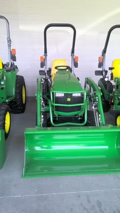 Image of John Deere 1025R equipment image 2