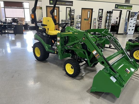 Image of John Deere 1025R equipment image 4