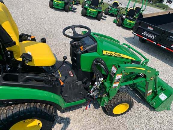 Image of John Deere 1025R equipment image 3