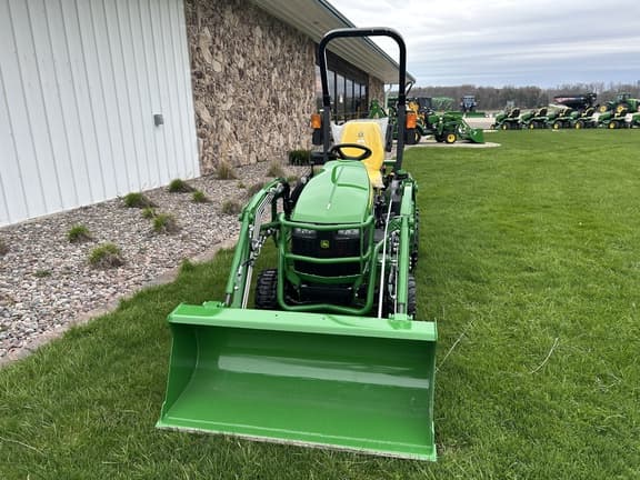 Image of John Deere 1025R equipment image 2