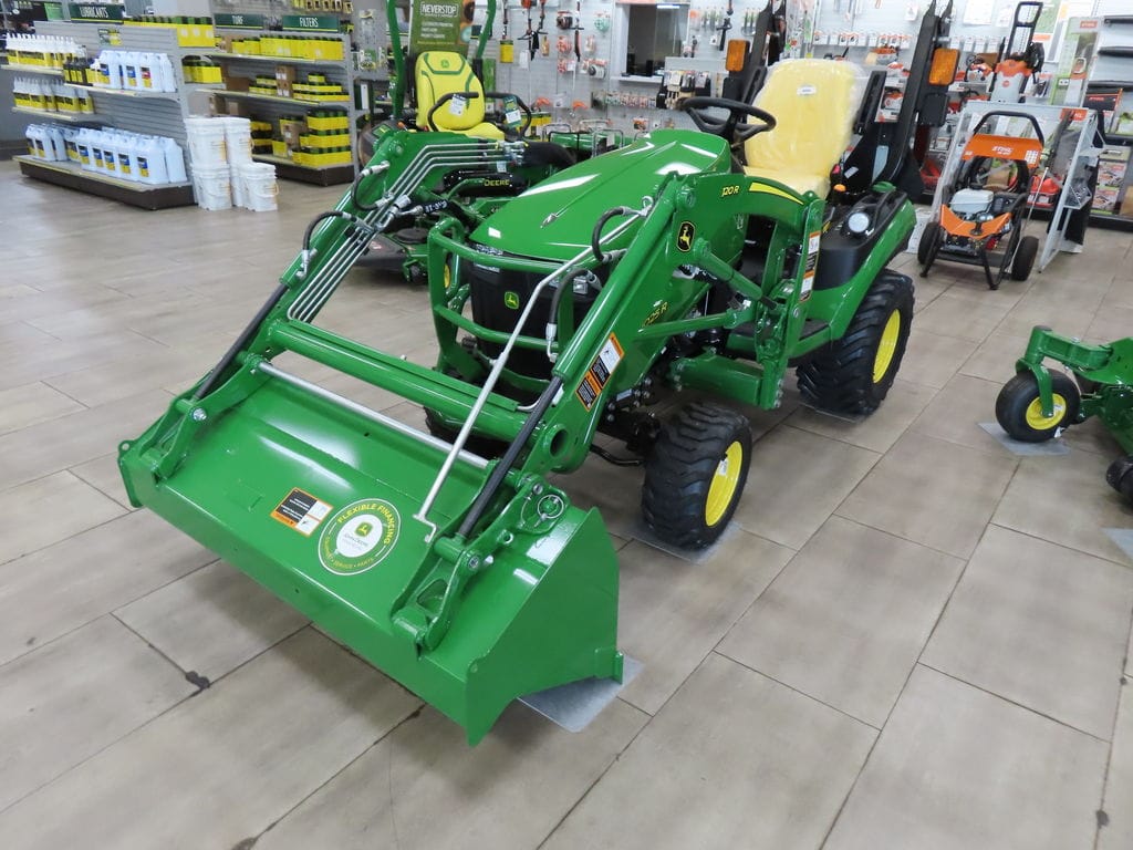 2026 John Deere 1025R Equipment Image0