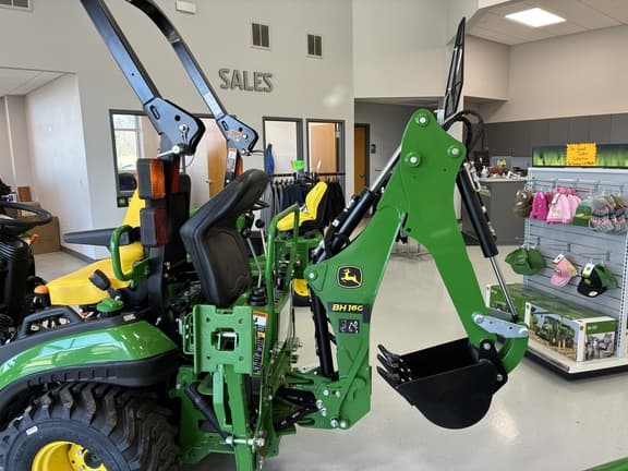 Image of John Deere 1025R Image 1