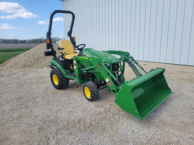 Image of John Deere 1025R equipment image 3