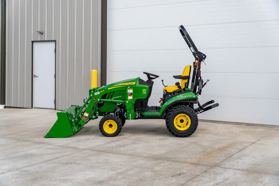Image of John Deere 1025R equipment image 3