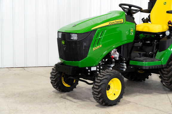 Image of John Deere 1025R equipment image 4