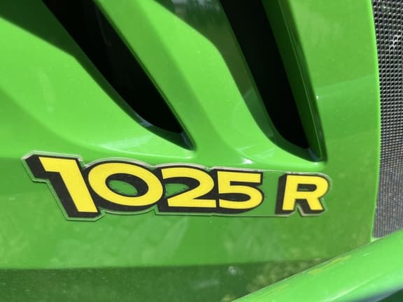 Image of John Deere 1025R equipment image 4