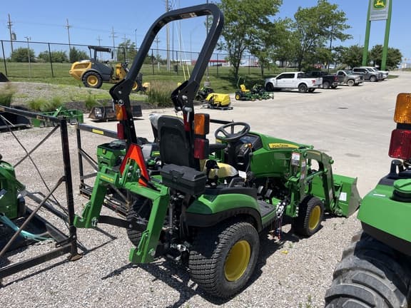 Image of John Deere 1025R equipment image 1