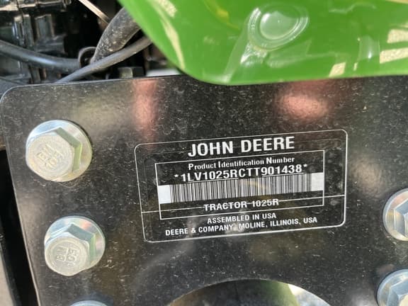 Image of John Deere 1025R equipment image 4