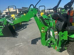 Image of John Deere 1025R equipment image 4