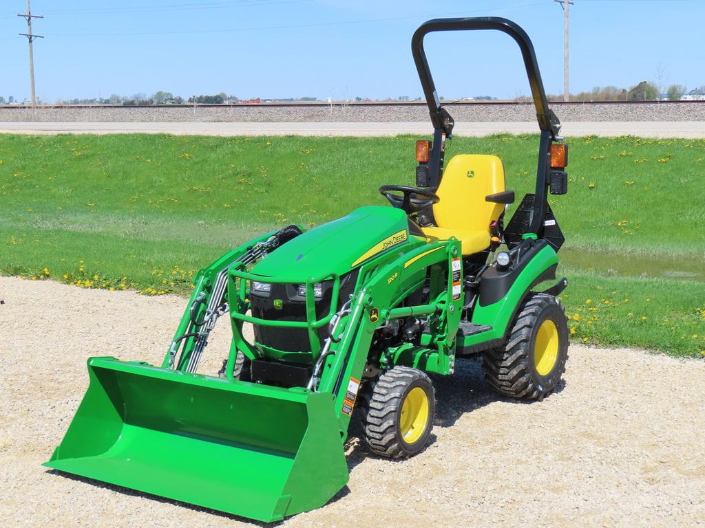 2026 John Deere 1025R Equipment Image0