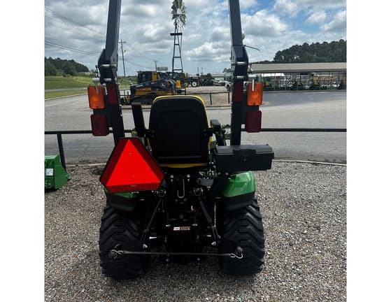 Image of John Deere 1025R equipment image 2