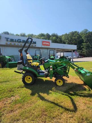 Image of John Deere 1025R equipment image 4