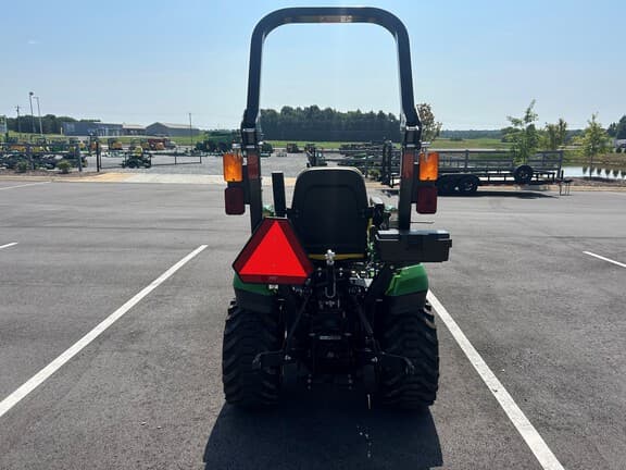 Image of John Deere 1025R equipment image 3