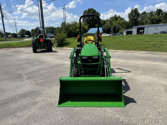 Image of John Deere 1025R equipment image 2
