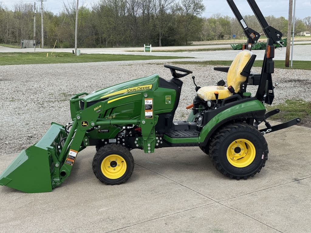Image of John Deere 1025R Primary image