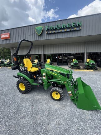 Image of John Deere 1025R equipment image 4