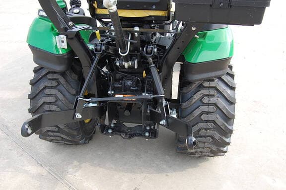 Image of John Deere 1025R equipment image 4