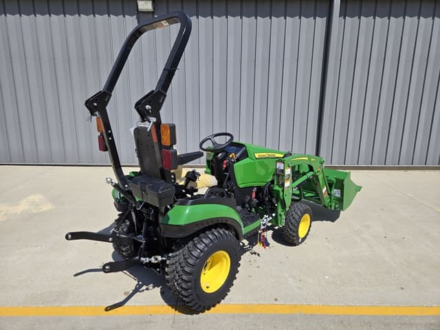 Image of John Deere 1025R equipment image 2