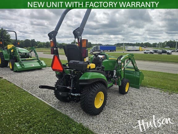 Image of John Deere 1025R equipment image 3