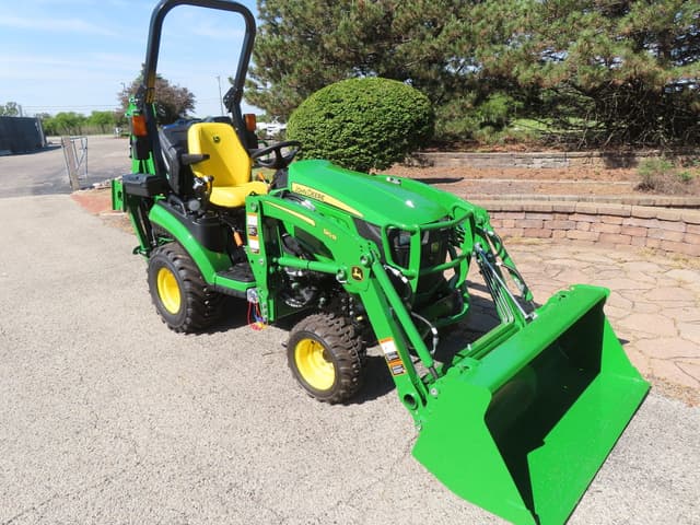 Image of John Deere 1025R equipment image 1