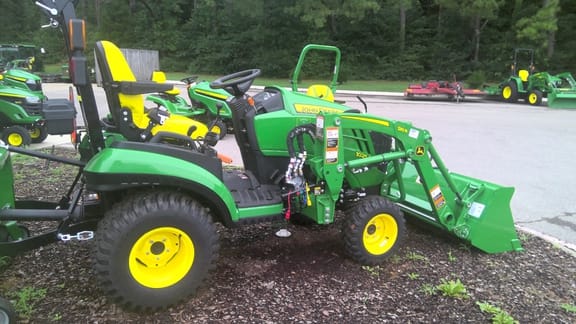 2026 John Deere 1025R Equipment Image0