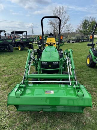 Image of John Deere 1025R equipment image 4