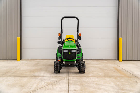 Image of John Deere 1025R equipment image 2