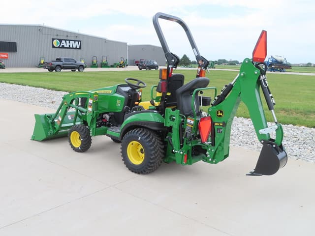Image of John Deere 1025R equipment image 1