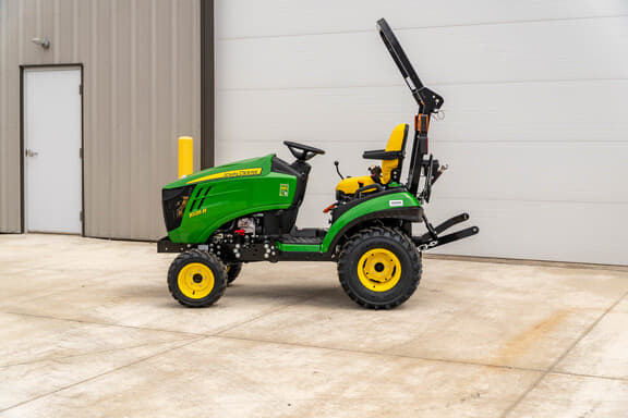 Image of John Deere 1025R equipment image 4