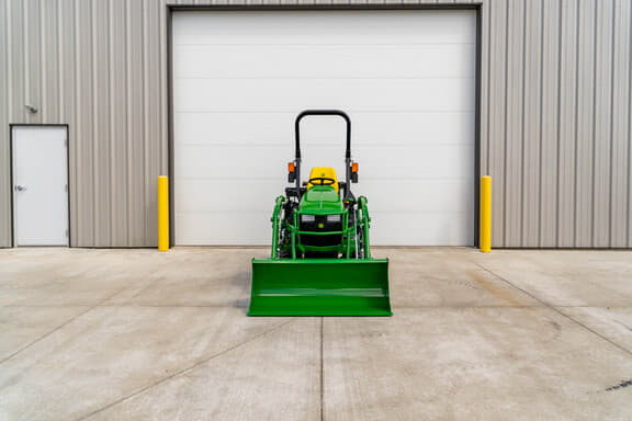 Image of John Deere 1025R equipment image 4