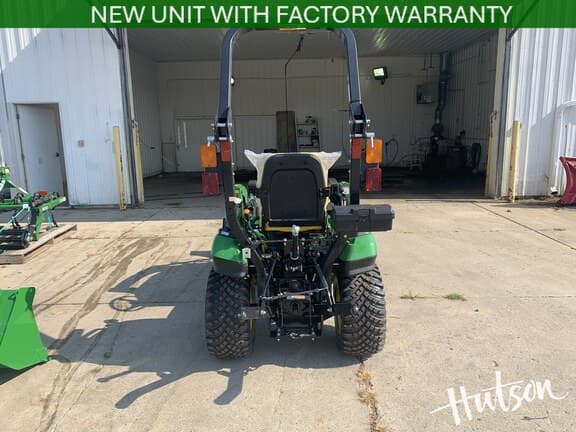 Image of John Deere 1025R equipment image 3