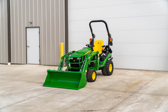 Image of John Deere 1025R equipment image 3